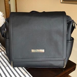 Petunia pickle bottom diaper bag